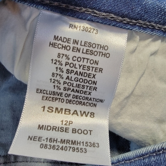 Lee Riders Midrise Medium Wash Boot Jeans Size 12P - Picture 8 of 12